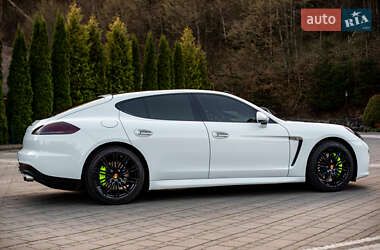 Фастбэк Porsche Panamera 2016 в 
