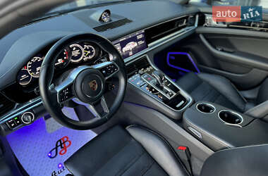 Фастбэк Porsche Panamera 2020 в 