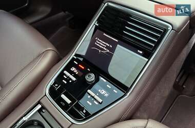 Фастбэк Porsche Panamera 2020 в 