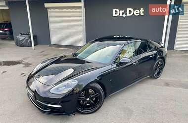 Фастбэк Porsche Panamera 2020 в 