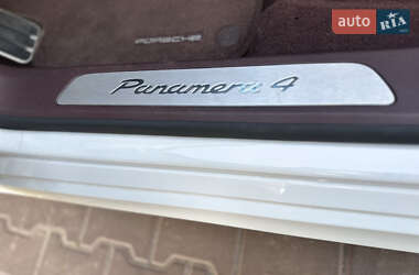 Фастбэк Porsche Panamera 2013 в 