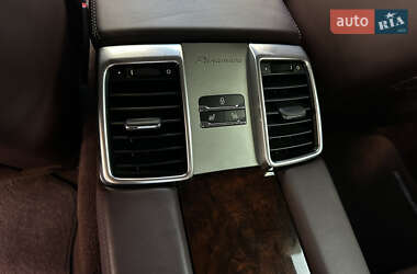 Фастбэк Porsche Panamera 2013 в 