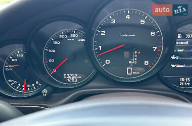 Фастбэк Porsche Panamera 2013 в 