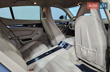 Фастбэк Porsche Panamera 2010 в 