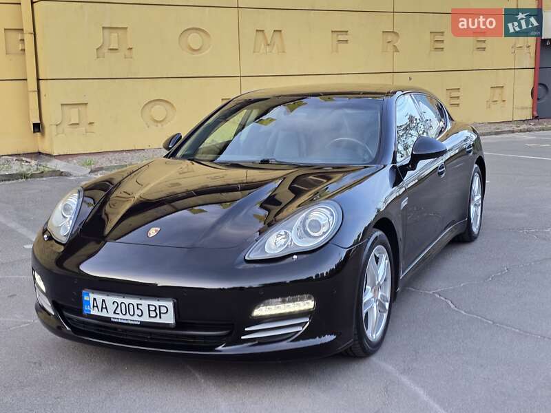 Porsche Panamera 2011