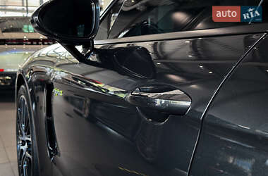 Фастбек Porsche Panamera 2021 в 