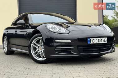 Фастбек Porsche Panamera 2013 в 