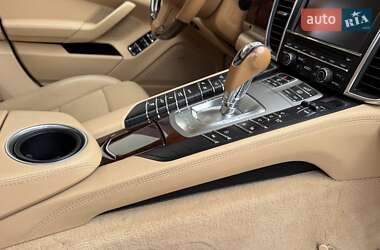Фастбек Porsche Panamera 2013 в 