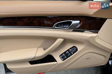 Фастбек Porsche Panamera 2013 в 