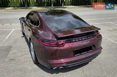 Фастбэк Porsche Panamera 2017 в 