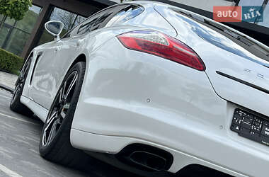 Фастбэк Porsche Panamera 2012 в 