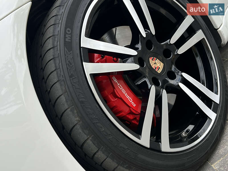 Фастбэк Porsche Panamera 2012 в Днепре