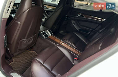 Фастбэк Porsche Panamera 2012 в 