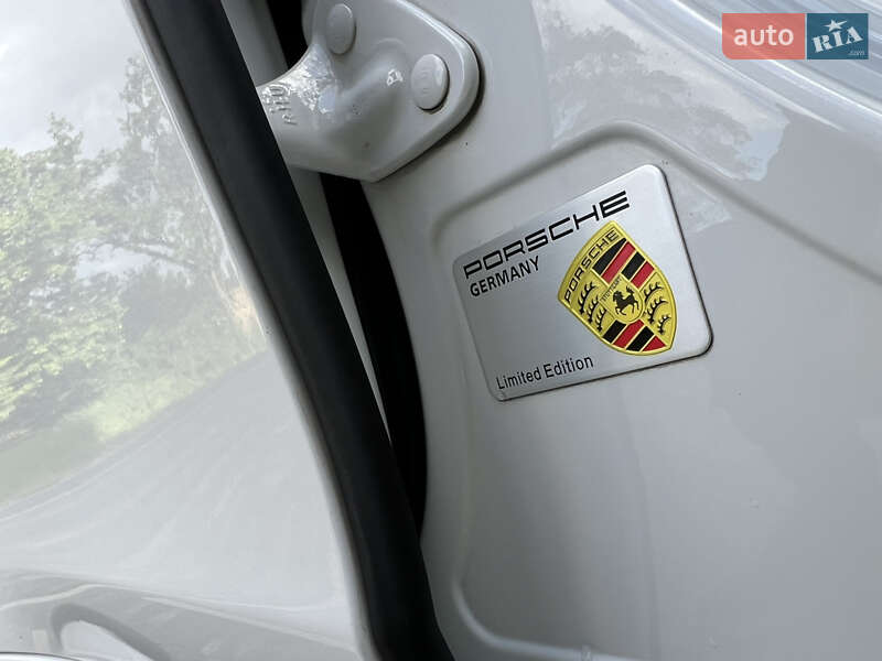 Фастбэк Porsche Panamera 2012 в Днепре