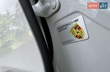 Фастбэк Porsche Panamera 2012 в 