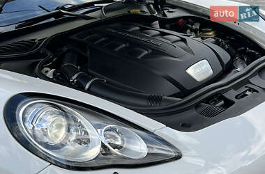 Фастбэк Porsche Panamera 2012 в 