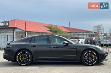 Фастбэк Porsche Panamera 2017 в 
