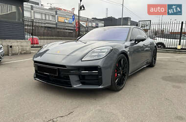 Фастбек Porsche Panamera 2024 в 