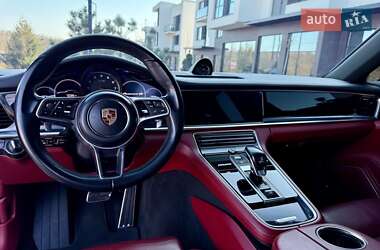 Фастбек Porsche Panamera 2017 в 