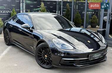 Фастбек Porsche Panamera 2016 в Києві