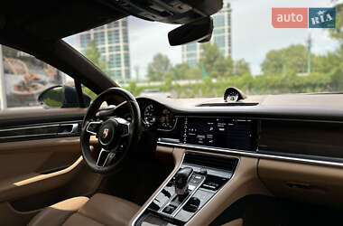 Универсал Porsche Panamera 2017 в 
