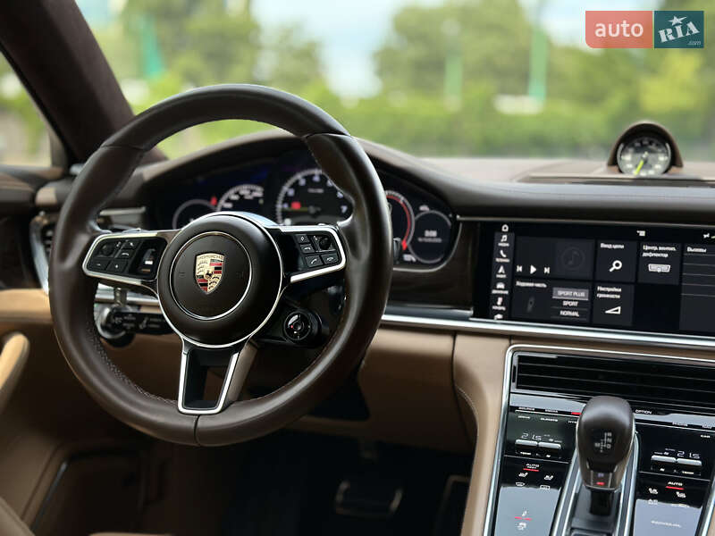 Универсал Porsche Panamera 2017 в Днепре
