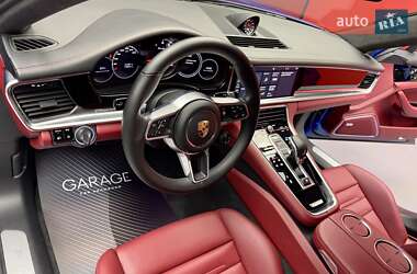 Фастбэк Porsche Panamera 2018 в 