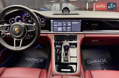 Фастбэк Porsche Panamera 2018 в 