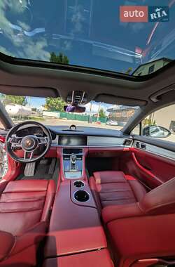 Фастбэк Porsche Panamera 2017 в 