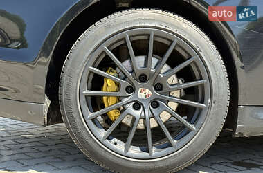 Фастбэк Porsche Panamera 2011 в 