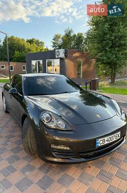 Фастбэк Porsche Panamera 2012 в 