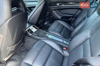 Фастбек Porsche Panamera 2016 в 