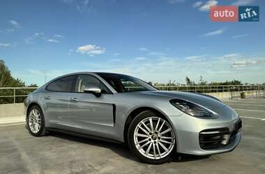 Фастбек Porsche Panamera 2021 в 