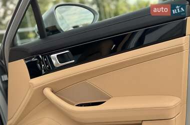 Фастбек Porsche Panamera 2021 в 