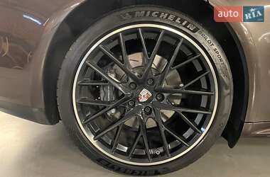 Фастбек Porsche Panamera 2018 в 