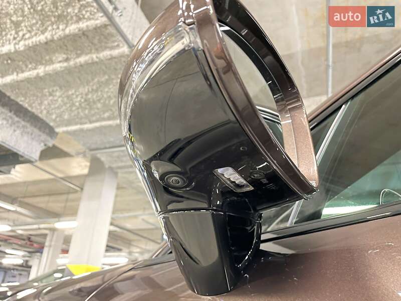 Фастбэк Porsche Panamera 2018 в Киеве