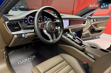 Фастбэк Porsche Panamera 2019 в 