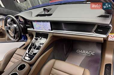 Фастбэк Porsche Panamera 2019 в 