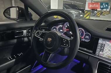 Фастбэк Porsche Panamera 2018 в 