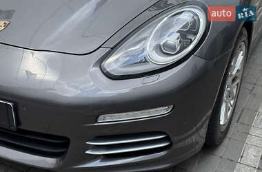 Фастбэк Porsche Panamera 2013 в 