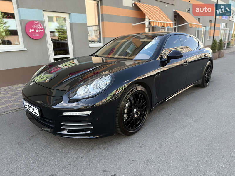 Porsche Panamera 2013