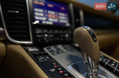Фастбэк Porsche Panamera 2014 в 