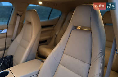 Фастбэк Porsche Panamera 2014 в 