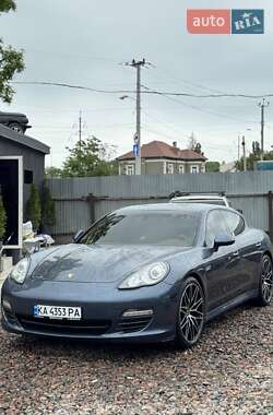 Фастбэк Porsche Panamera 2011 в Одессе