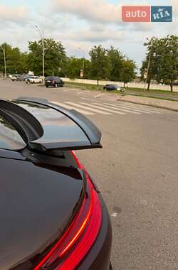 Фастбэк Porsche Panamera 2018 в 