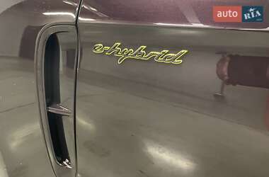 Универсал Porsche Panamera 2018 в 