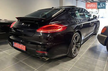 Фастбэк Porsche Panamera 2016 в 