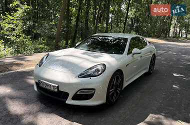 Фастбэк Porsche Panamera 2012 в Киеве