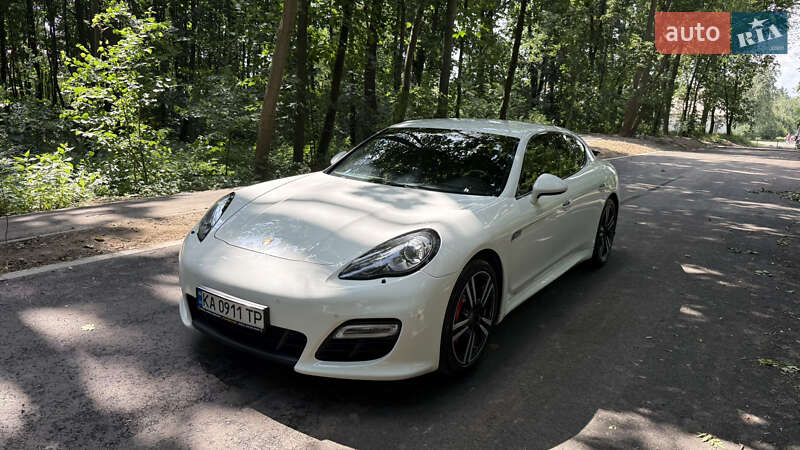 Porsche Panamera 2012