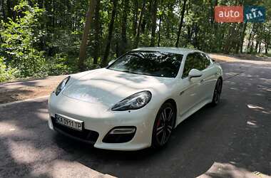 Фастбэк Porsche Panamera 2012 в 